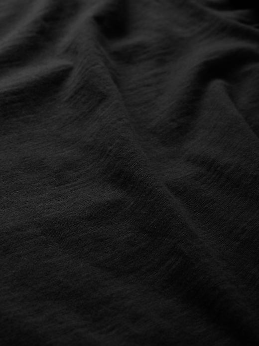 Image number 4 showing, Lived-In Curved Hem Crewneck T-Shirt