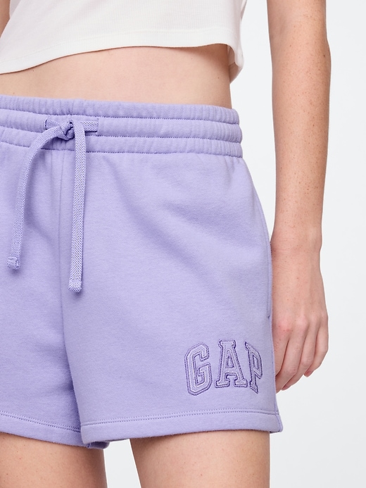 Image number 4 showing, Gap Logo Shorts