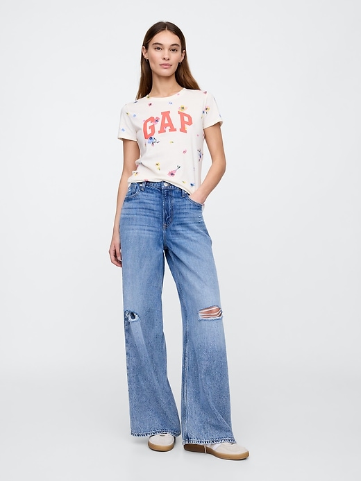 Image number 3 showing, Gap Logo T-Shirt