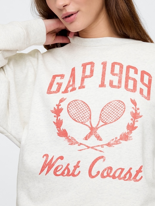 Image number 4 showing, Oversized Gap Graphic Sweatshirt