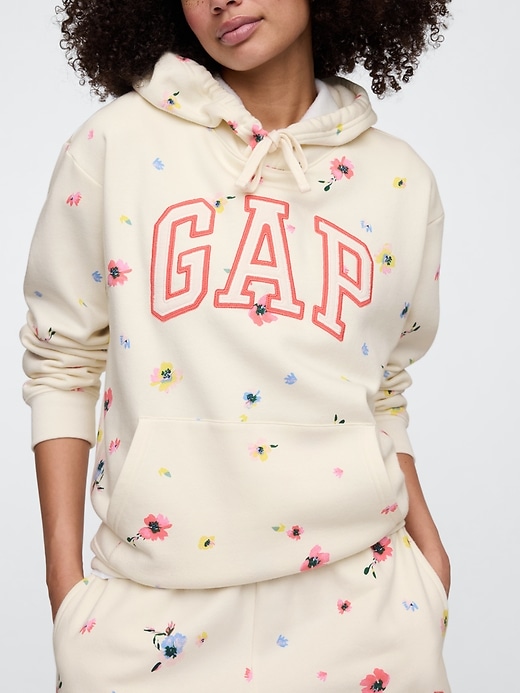 Image number 4 showing, Gap Logo Hoodie