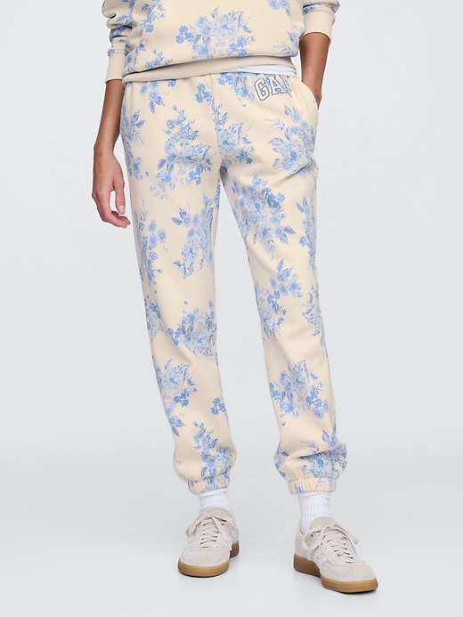 Image number 3 showing, Gap Logo Joggers