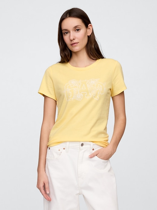 Image number 1 showing, Gap Logo T-Shirt