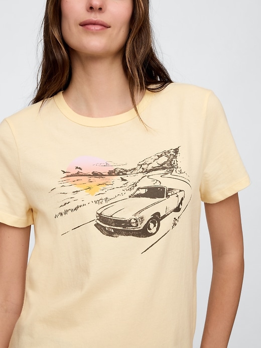 Image number 4 showing, Favorite Graphic T-Shirt