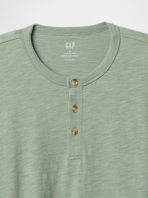Image number 4 showing, Lived-In Relaxed Curved Hem Henley T-Shirt