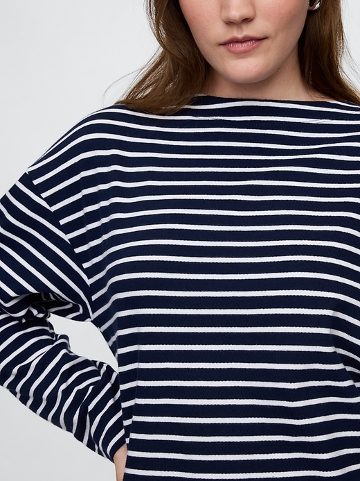 Image number 4 showing, Oversized Boatneck Tunic Shirt