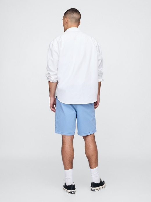 Image number 2 showing, 9" Essential Khaki Shorts