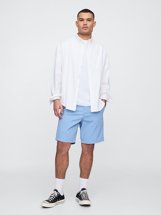 Image number 1 showing, 9" Essential Khaki Shorts