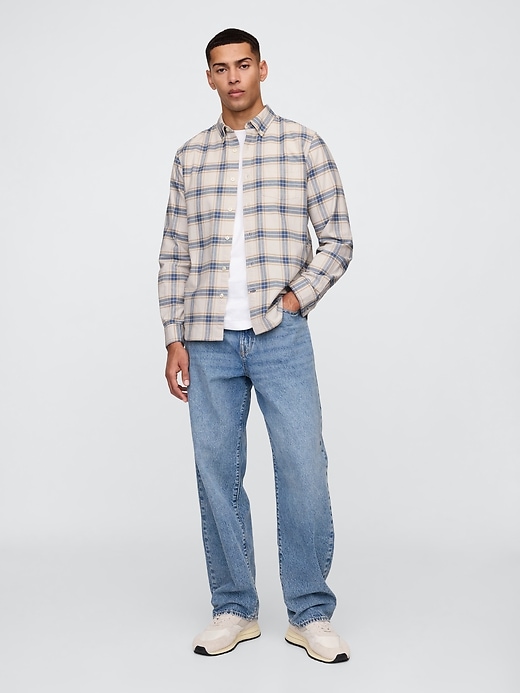 Image number 3 showing, Oxford Shirt in Standard Fit