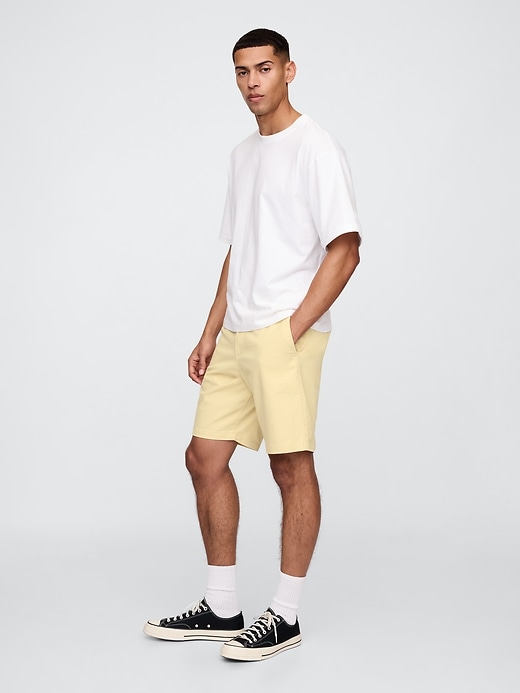 Image number 4 showing, 9" Essential Khaki Shorts