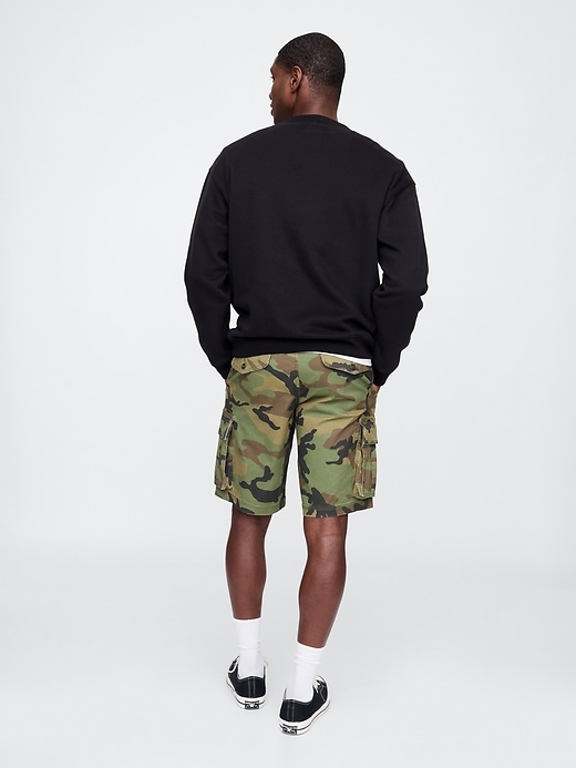 Image number 2 showing, 11" Essential Cargo Shorts