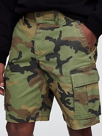 11" Essential Cargo Shorts