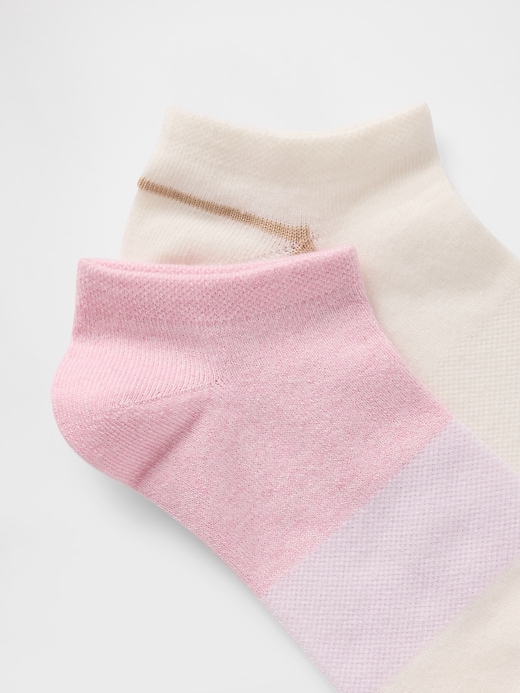 Image number 2 showing, GapFit Ankle Socks (2-Pack)