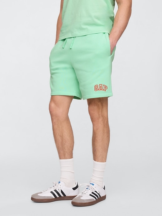 Image number 3 showing, Gap Logo Shorts