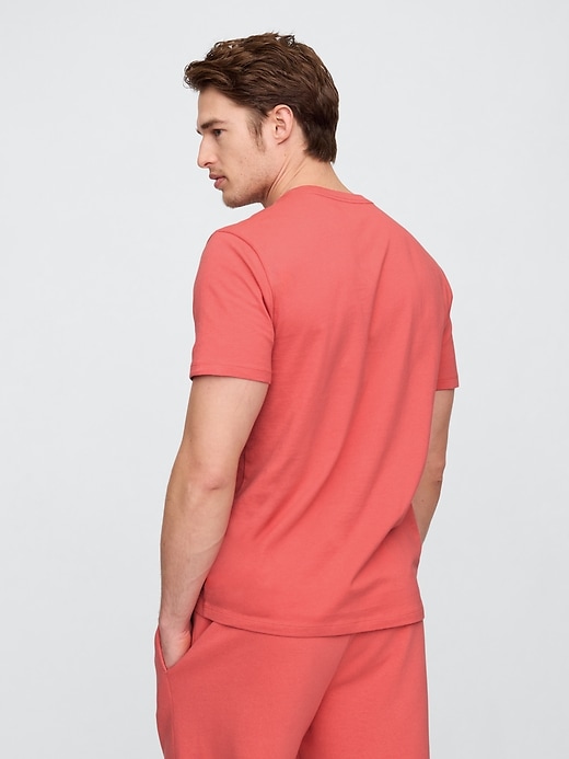Image number 2 showing, Everyday Soft Gap Logo T-Shirt