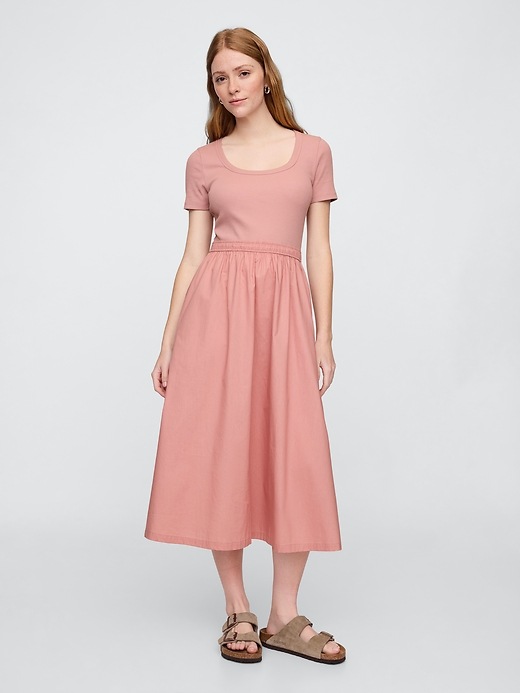 Scoopneck Midi Dress