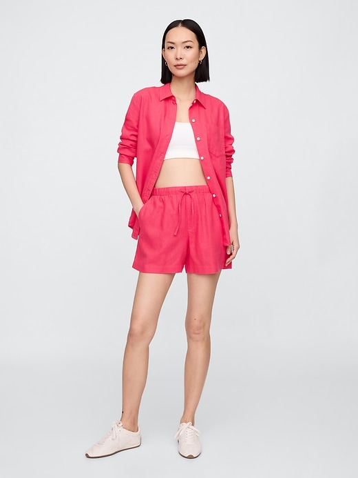 Image number 1 showing, 4" Mid Rise Pull-On Linen-Blend Shorts
