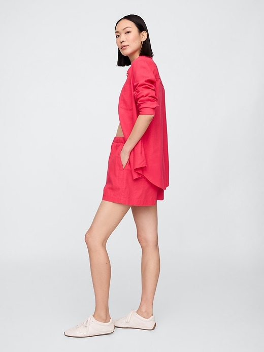 Image number 3 showing, 4" Mid Rise Pull-On Linen-Blend Shorts