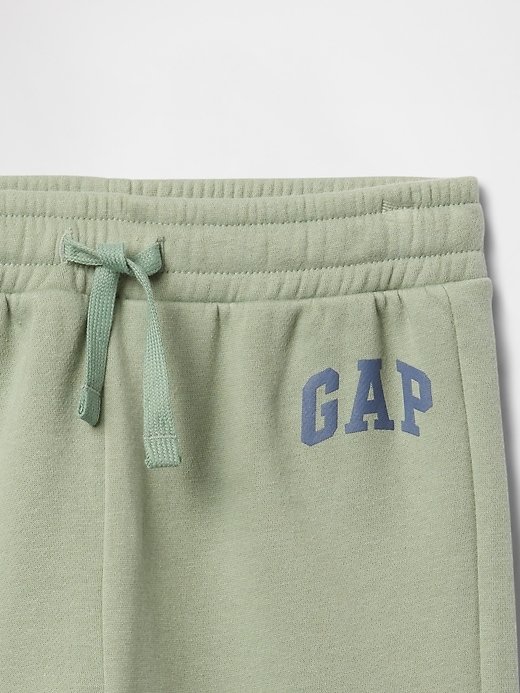 Image number 3 showing, Kids Relaxed Gap Logo No-Pocket Pull-On Shorts