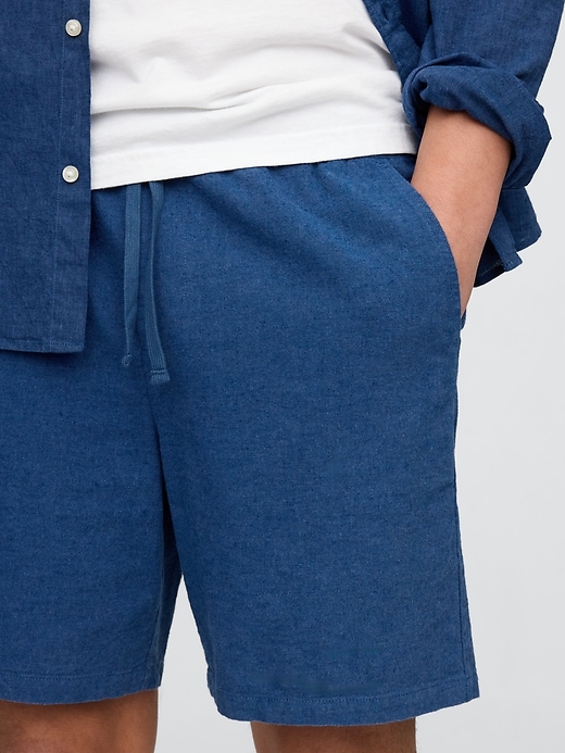 Image number 5 showing, 7" Linen-Blend Easy Shorts