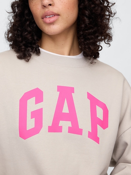 Image number 4 showing, Oversized Gap Logo Sweatshirt
