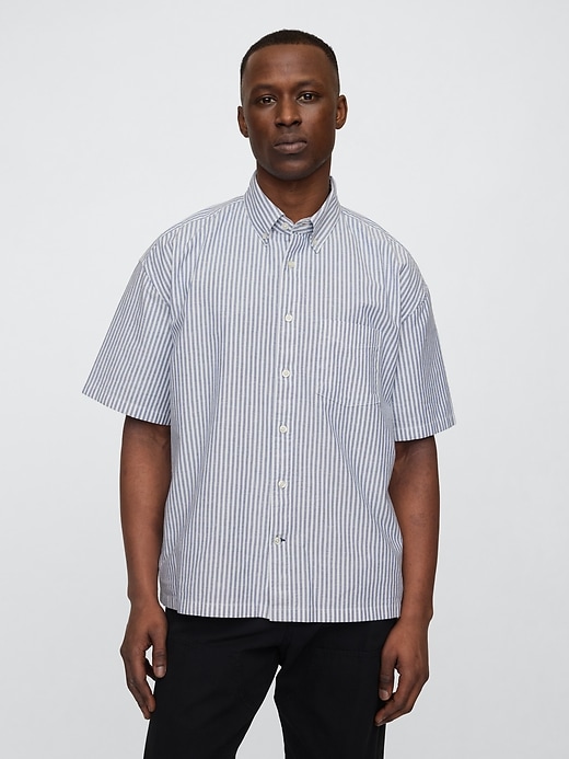 Image number 1 showing, Oxford Shirt in Boxy Fit