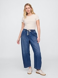 Mid Rise Print Pull-On Barrel Jeans