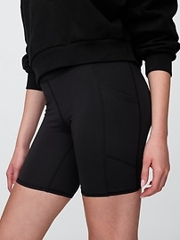 GapFit 7" High Rise Studio Bike Shorts