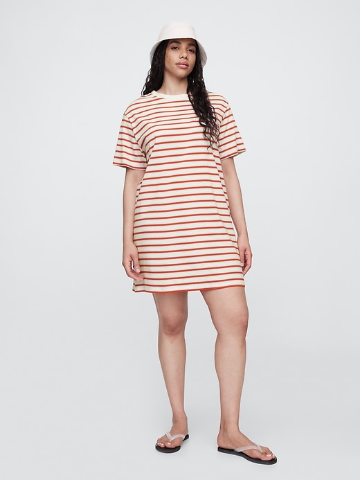 Image number 4 showing, Relaxed T-Shirt Dress