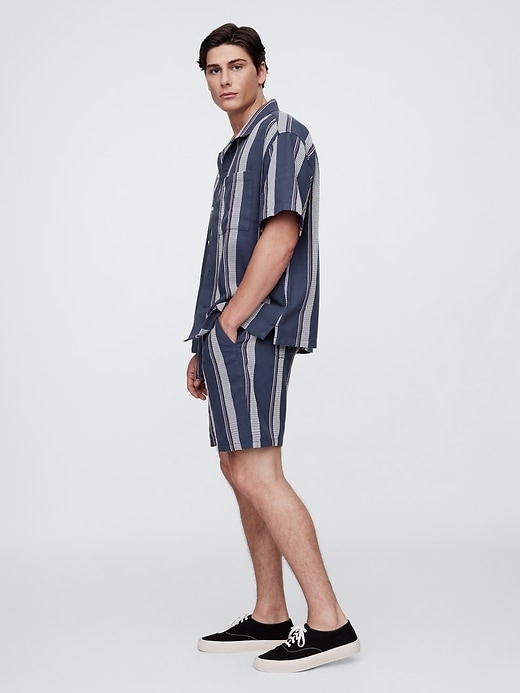 Image number 4 showing, 7" Gauze Easy Shorts