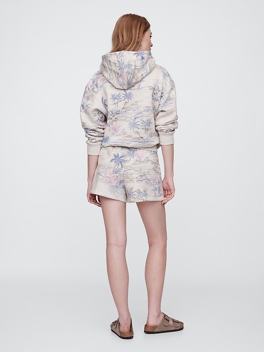 Image number 2 showing, Gap Logo Shorts
