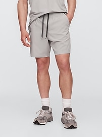 GapFit 7" Athletic Shorts