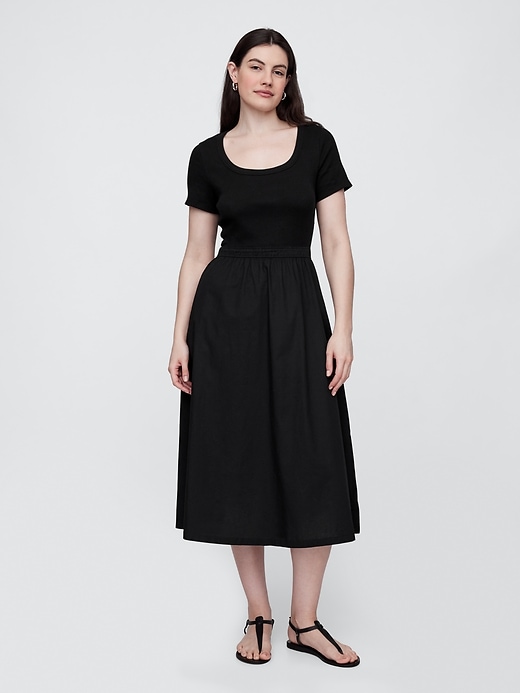 Image number 4 showing, Scoopneck Midi Dress