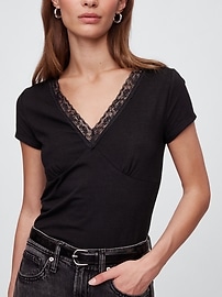 Fitted V-Neck Top