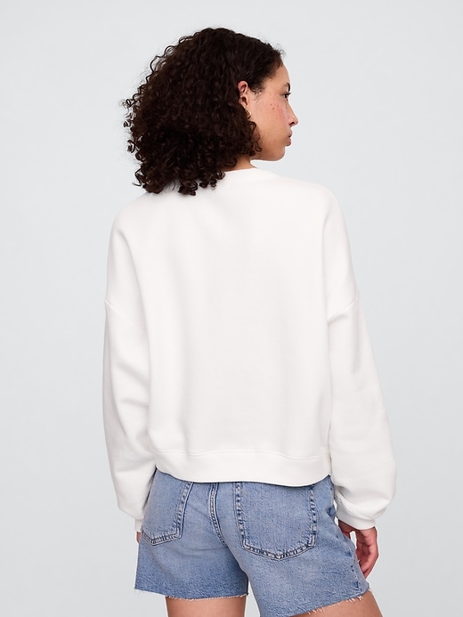 Image number 2 showing, Oversized Gap Graphic Sweatshirt