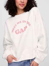 Oversized Gap Graphic Sweatshirt
