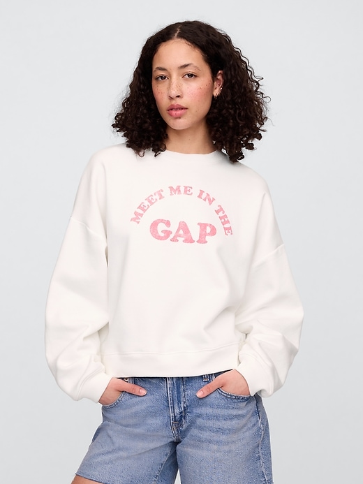 Image number 1 showing, Oversized Gap Graphic Sweatshirt