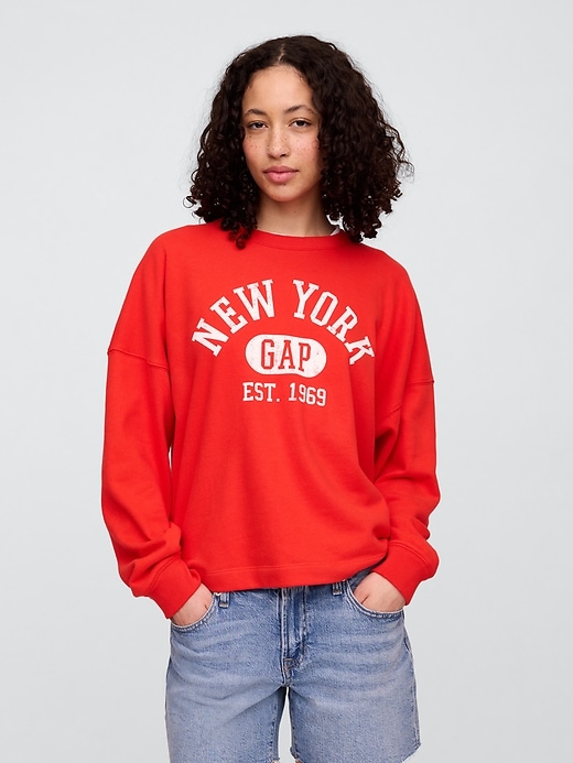 Image number 1 showing, Oversized Gap Graphic Sweatshirt
