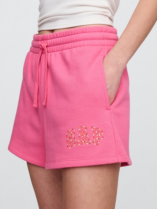 Image number 4 showing, Gap Logo Shorts