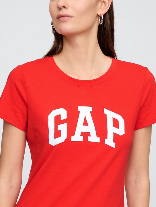 Image number 4 showing, Gap Logo T-Shirt