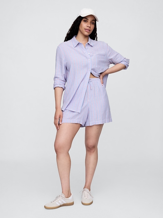 Image number 5 showing, 4" Mid Rise Pull-On Linen-Blend Shorts