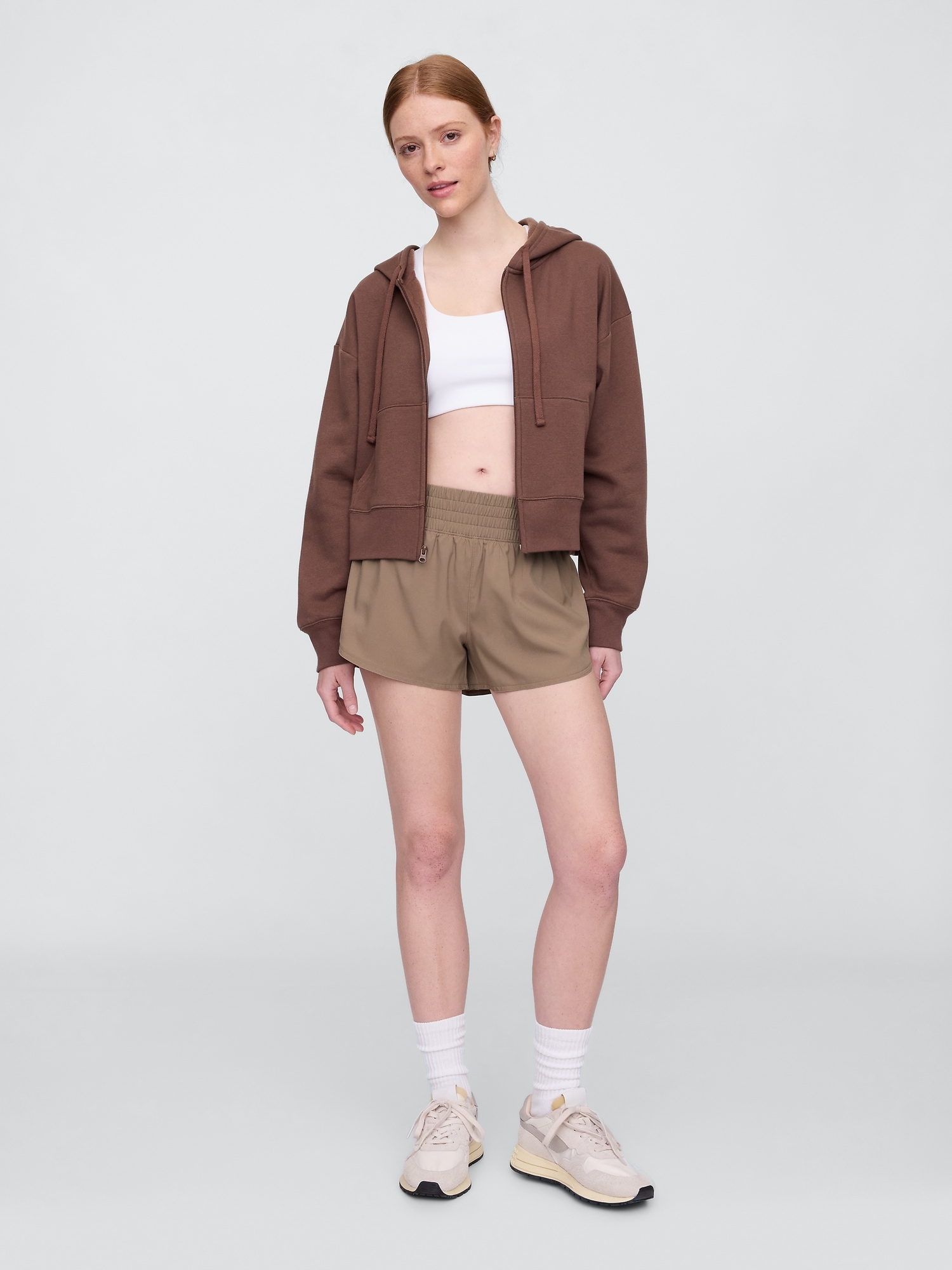 GapFit 3" Mid Rise Runaround Shorts