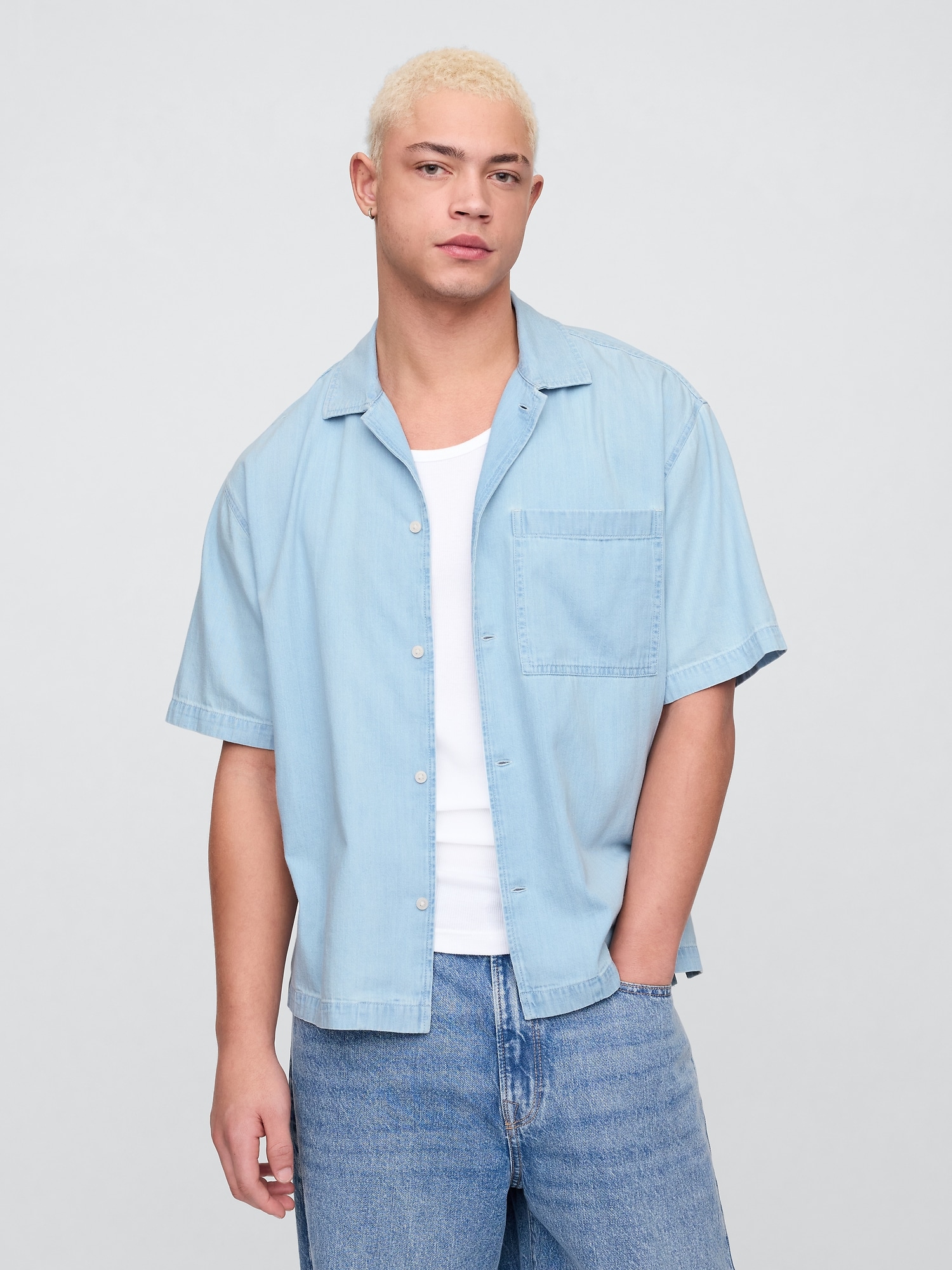 Denim Vacay Shirt in Boxy Fit