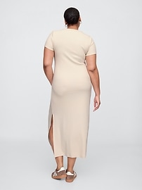 Ribbed Maxi Dress