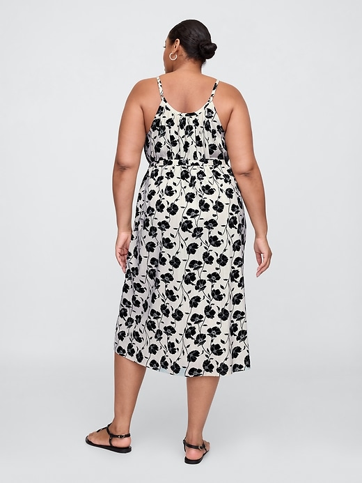 Image number 5 showing, Tie-Waist Scoopneck Maxi Dress