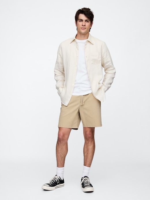 Image number 1 showing, 7" Essential Easy Shorts