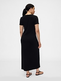 Ribbed Maxi Dress