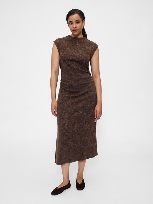 Image number 4 showing, Modern Ribbed Mockneck Midi Dress