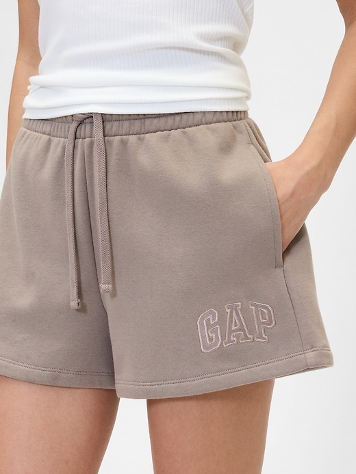 Image number 4 showing, Gap Logo Shorts