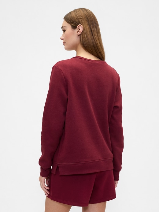 Image number 2 showing, Relaxed Gap Logo Sweatshirt